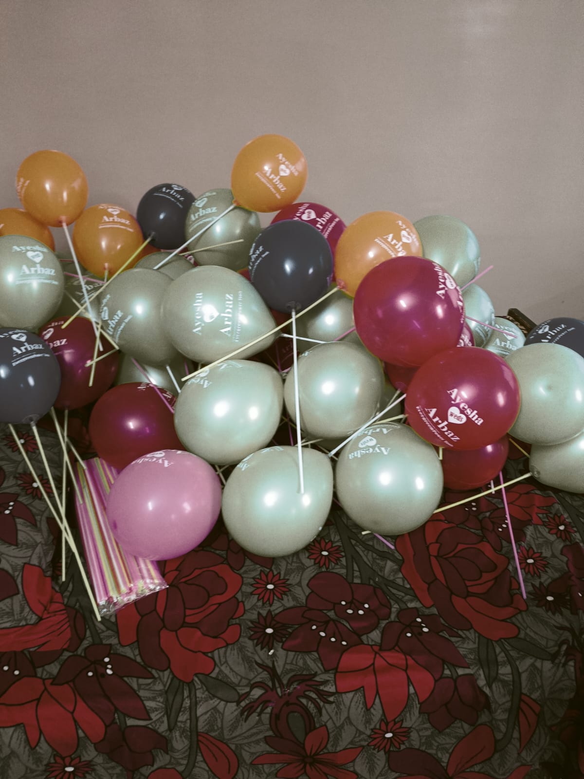 Bulk custom printed promotional latex balloons with personalised logo branding
